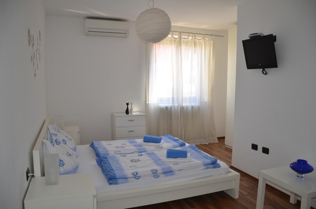 Apartments Bertok Koper Habitación foto